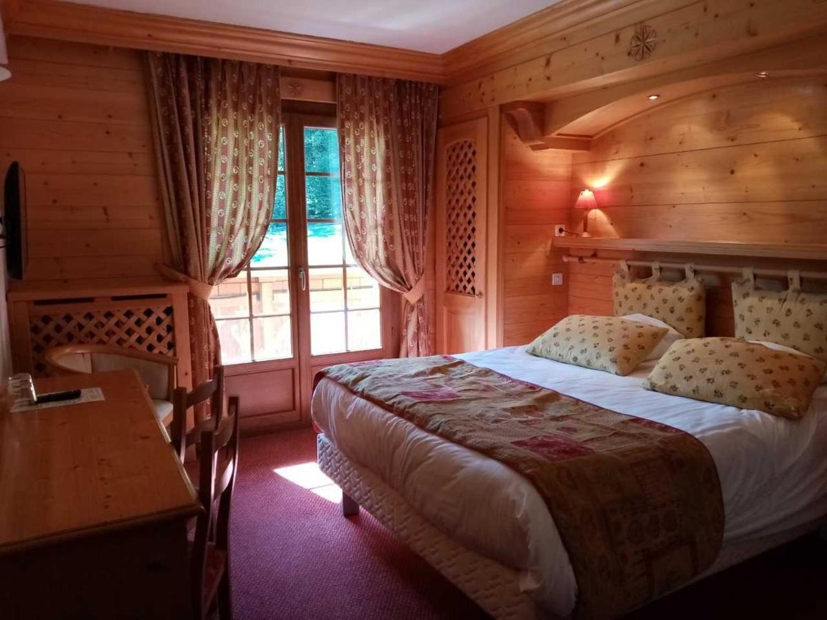 Hotel Les Sapins La Clusaz Buitenkant foto