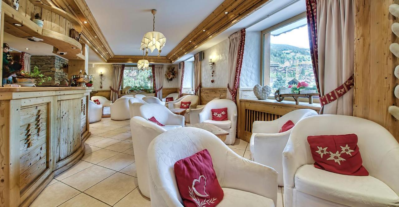 Hotel Les Sapins La Clusaz Buitenkant foto