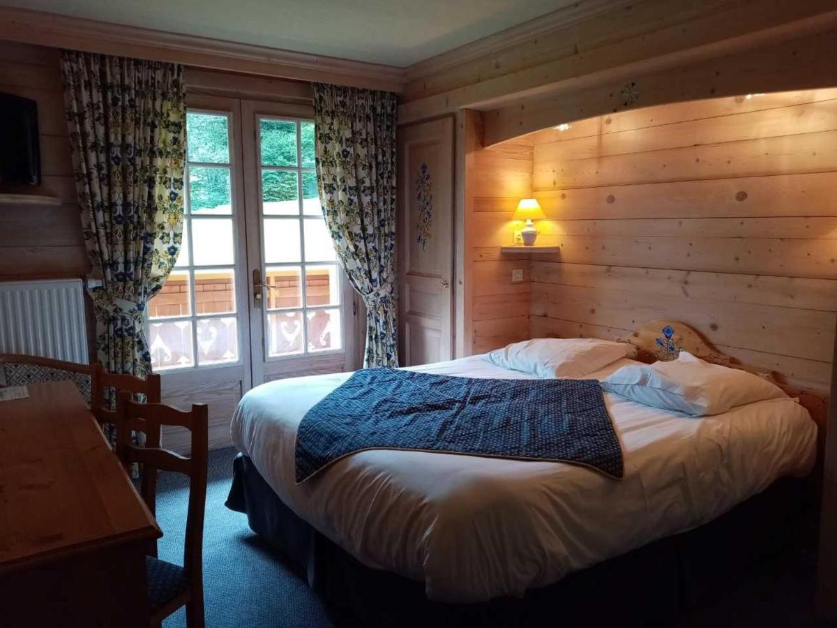Hotel Les Sapins La Clusaz Buitenkant foto