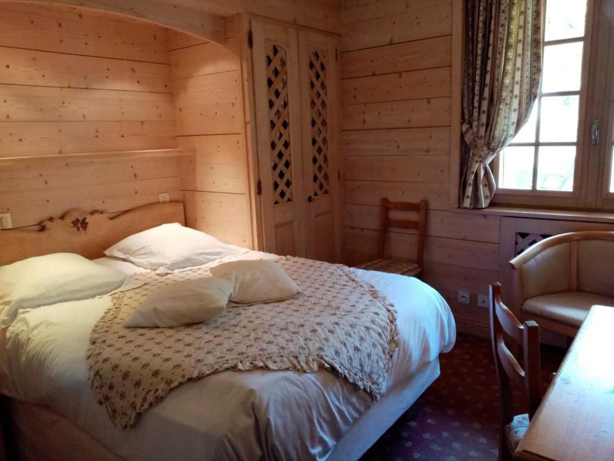 Hotel Les Sapins La Clusaz Buitenkant foto