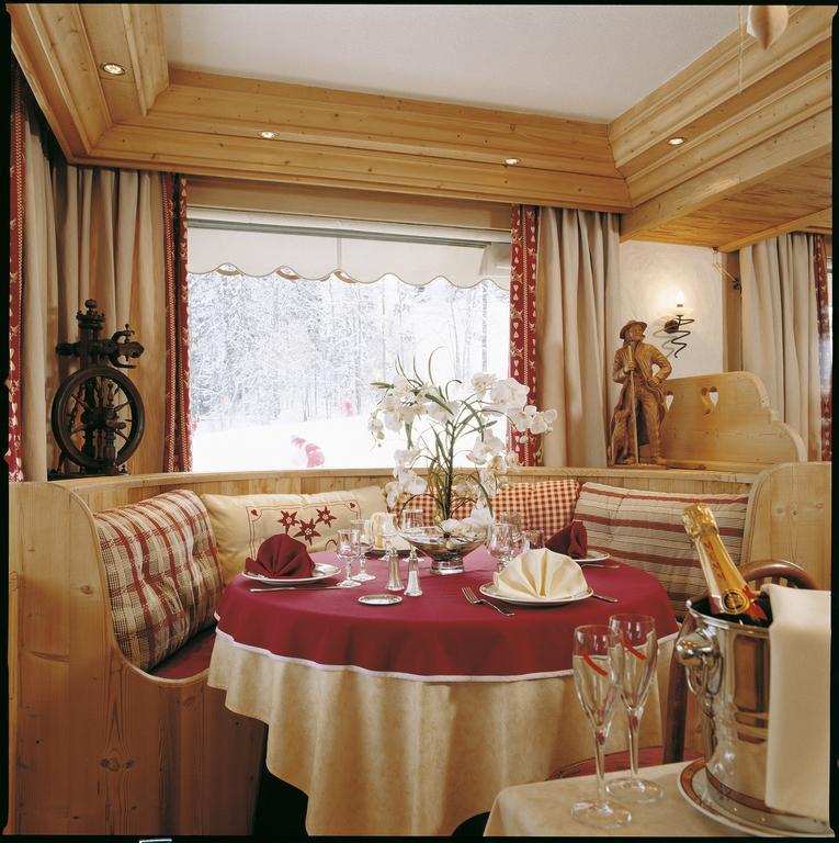 Hotel Les Sapins La Clusaz Buitenkant foto